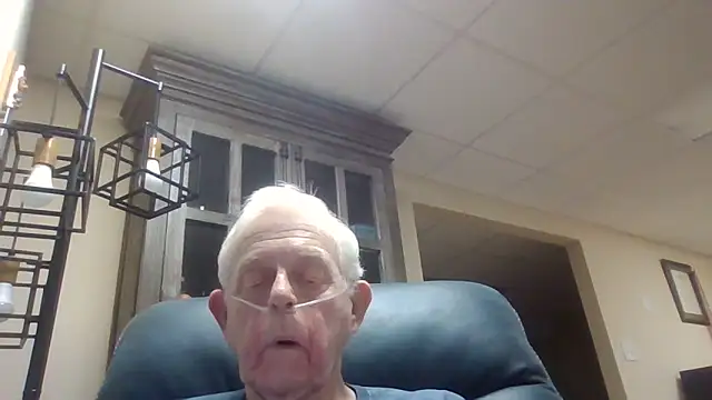 Snapshot of bootlegmanz chatting on 05-31-26, 07:37 bootlegmanz online show from 05-31-26, 07:37