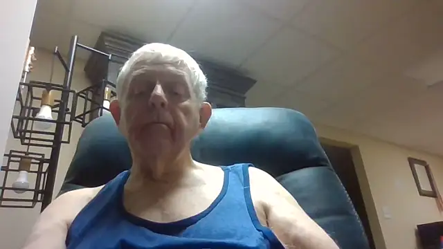 Snapshot of bootlegmanz chatting on 06-01-26, 07:43 bootlegmanz online show from 06-01-26, 07:43