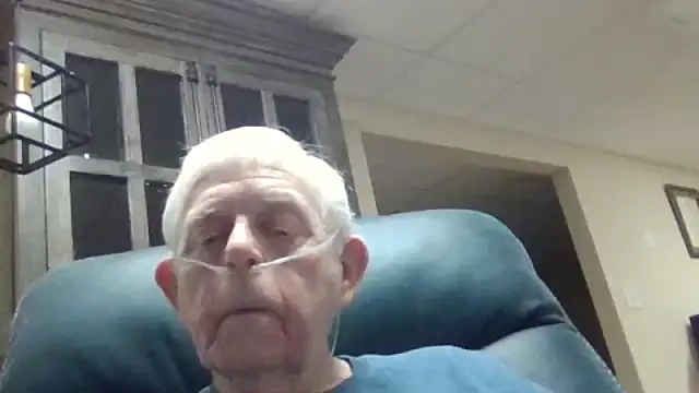 Snapshot of bootlegmanz chatting on 06-03-26, 02:33 bootlegmanz online show from 06-03-26, 02:33