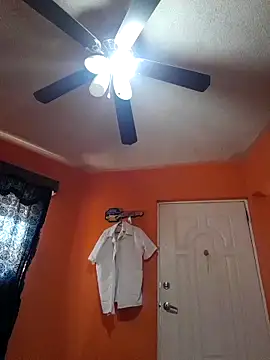 miicheele32 online show from 02-19-25, 07:27