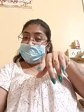 Snapshot of LAVERNIYA_ chatting on 02-26-25, 10:26 LAVERNIYA  online show from 02-26-25, 10:26
