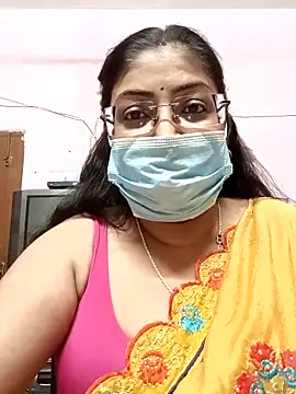 Snapshot of LAVERNIYA_ chatting on 03-06-25, 12:52 LAVERNIYA  online show from 03-06-25, 12:52