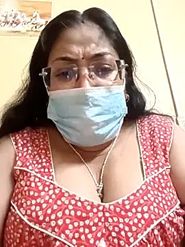 Snapshot of LAVERNIYA_ chatting on 03-09-25, 12:31 LAVERNIYA  online show from 03-09-25, 12:31