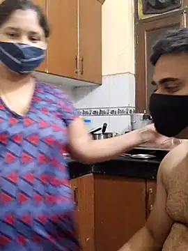 Snapshot of IND_COUPLE1 chatting on 02-12-25, 02:54 IND COUPLE1 online show from 02-12-25, 02:54