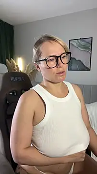 Charming Daphny online show from 06-28-26, 07:47