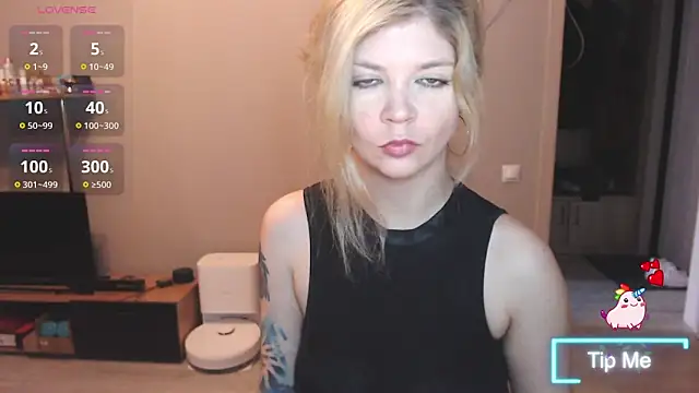 Snapshot of Brience chatting on 05-30-26, 01:57 Brience online show from 05-30-26, 01:57
