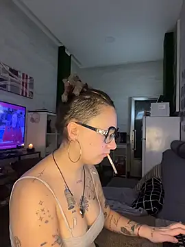 Snapshot of Hawitxui chatting on 11-30-25, 08:07 Hawitxui online show from 11-30-25, 08:07