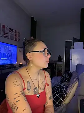 Snapshot of Hawitxui chatting on 12-01-25, 07:35 Hawitxui online show from 12-01-25, 07:35