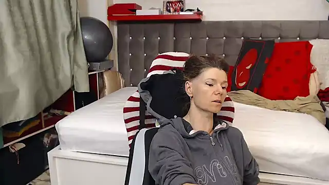kellyterapy online show from 05-16-26, 01:02