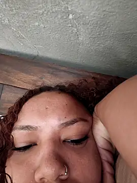 Snapshot of sexy_horny_brunette chatting on 11-09-25, 08:07 sexy horny brunette online show from 11-09-25, 08:07