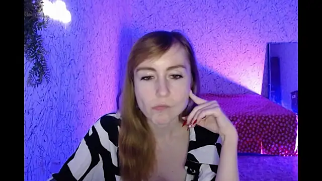 Athena Richards online show from 12-20-24, 04:04