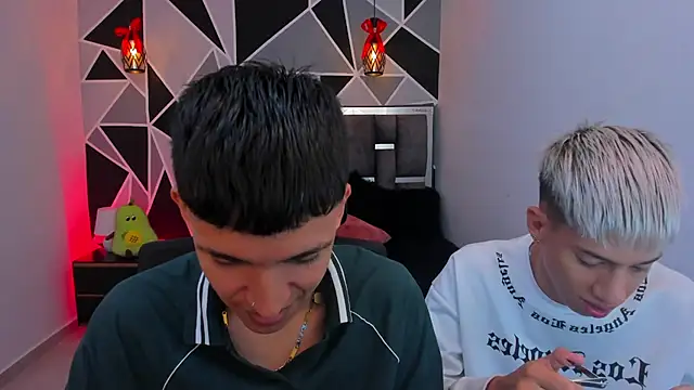 Juan Nd Steven online show from 04-18-26, 01:53