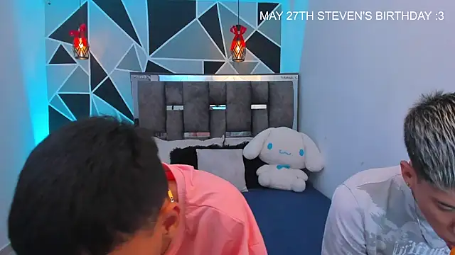 Snapshot of Juan_Nd_Steven chatting on 05-20-26, 11:49 Juan Nd Steven online show from 05-20-26, 11:49