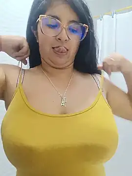  Angelinaandrade  online show from 05-26-26, 12:39