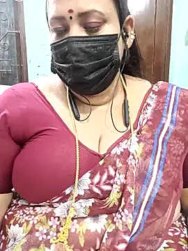 Snapshot of ashikaa_r chatting on 04-28-26, 01:27 ashikaa r online show from 04-28-26, 01:27
