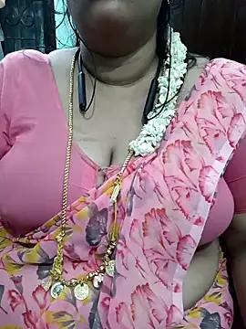 Snapshot of ashikaa_r chatting on 05-10-26, 07:08 ashikaa r online show from 05-10-26, 07:08