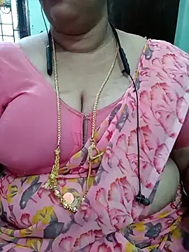 Snapshot of ashikaa_r chatting on 05-14-26, 09:05 ashikaa r online show from 05-14-26, 09:05