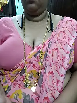 Snapshot of ashikaa_r chatting on 05-14-26, 09:32 ashikaa r online show from 05-14-26, 09:32