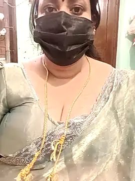 Snapshot of ashikaa_r chatting on 05-15-26, 04:47 ashikaa r online show from 05-15-26, 04:47