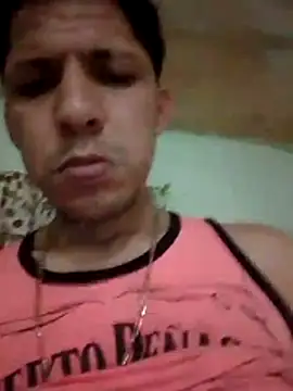 Snapshot of Alonsomadeira chatting on 04-30-26, 06:53 Alonsomadeira online show from 04-30-26, 06:53