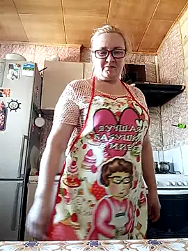 Snapshot of HelenaGlossX chatting on 02-10-25, 08:20 HelenaGlossX online show from 02-10-25, 08:20