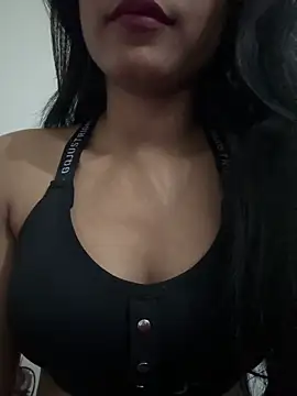 Snapshot of Hot_Goldengirl chatting on 03-24-26, 08:25 Hot Goldengirl online show from 03-24-26, 08:25