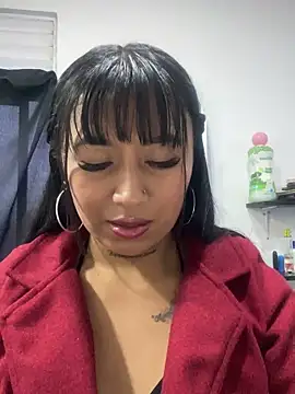 Snapshot of luisa16xxx chatting on 02-08-25, 11:13 luisa16xxx online show from 02-08-25, 11:13