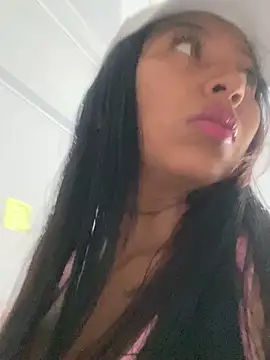 Snapshot of luisa16xxx chatting on 02-26-25, 09:05 luisa16xxx online show from 02-26-25, 09:05