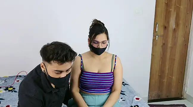 Snapshot of RupaliDixit chatting on 02-02-25, 05:37 RupaliDixit online show from 02-02-25, 05:37