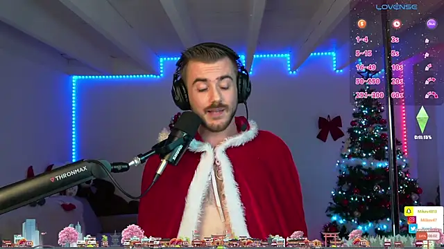 Snapshot of Mikev chatting on 12-09-24, 07:07 Mikev online show from 12-09-24, 07:07