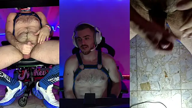 Snapshot of Mikev chatting on 01-06-25, 10:05 Mikev online show from 01-06-25, 10:05