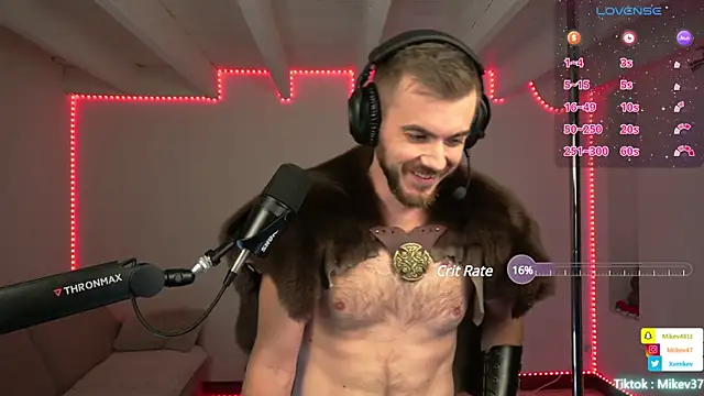 Snapshot of Mikev chatting on 03-13-25, 07:06 Mikev online show from 03-13-25, 07:06