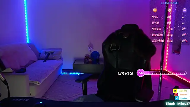 Snapshot of Mikev chatting on 03-13-25, 10:10 Mikev online show from 03-13-25, 10:10