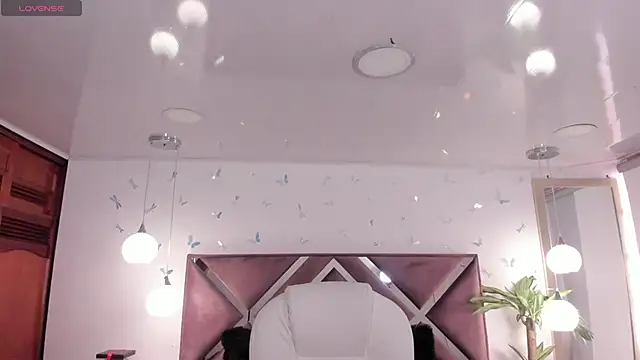  Antonnela  online show from 11-19-25, 02:06