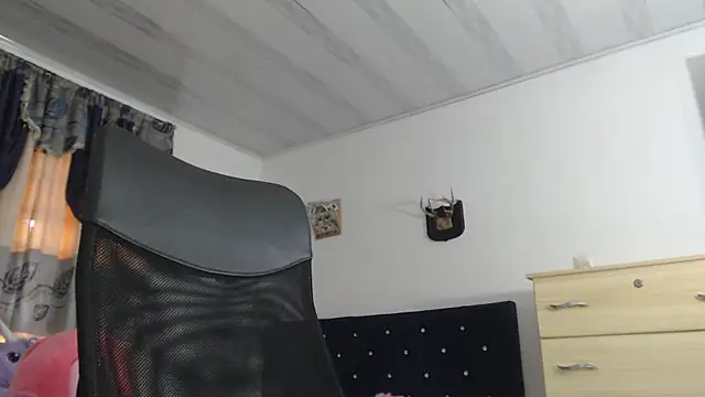 sweet cutetras22 online show from 01-28-25, 01:49