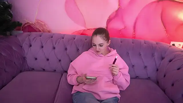 Snapshot of PamelaXX_ chatting on 01-11-26, 03:11 PamelaXX online show from 01-11-26, 03:11