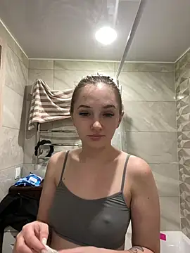 Snapshot of PamelaXX_ chatting on 02-23-26, 04:43 PamelaXX online show from 02-23-26, 04:43