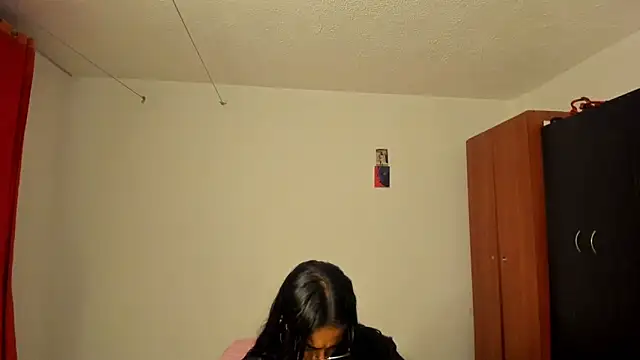 nicole volkov online show from 03-08-25, 01:17