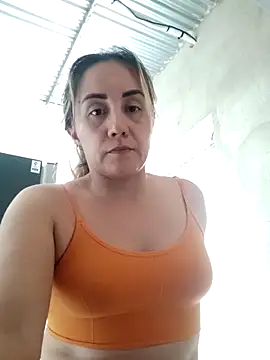 Isabel23zr online show from 11-21-25, 04:05