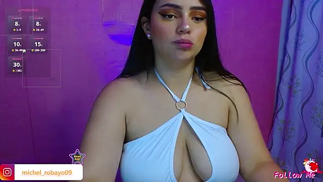 Snapshot of karol_9 chatting on 06-06-26, 01:00 karol 9 online show from 06-06-26, 01:00