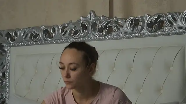 AliceMunro online show from 09-29-25, 03:39