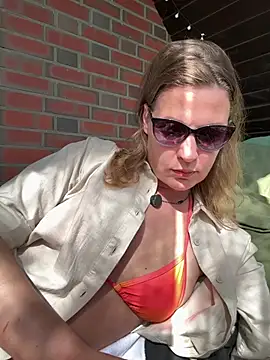 ilucyme online show from 05-31-26, 02:02