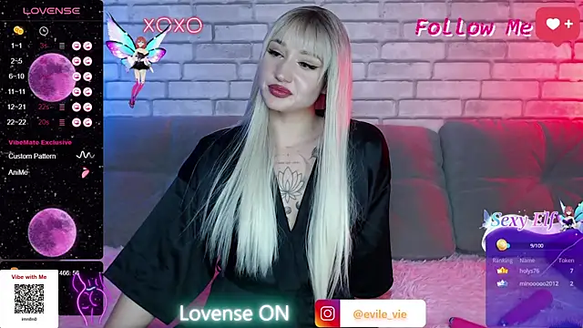 Eva Evile online show from 12-19-24, 04:13