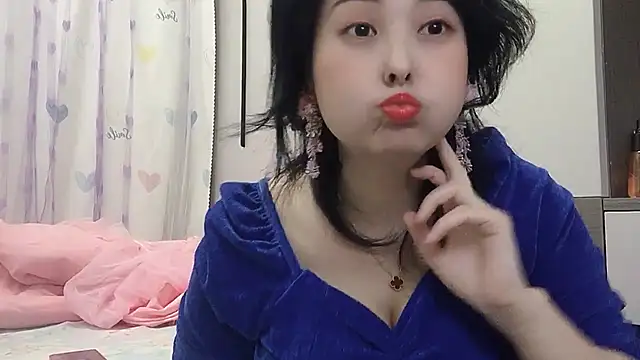 Hanicarrot online show from 12-27-24, 12:07