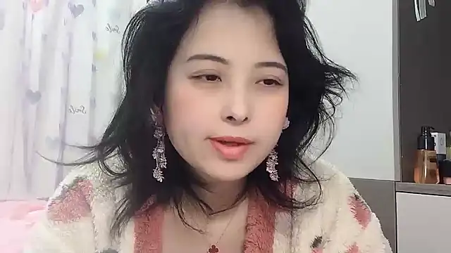 Hanicarrot online show from 12-28-24, 04:52