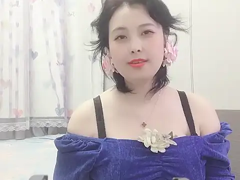 Hanicarrot online show from 02-18-25, 07:19
