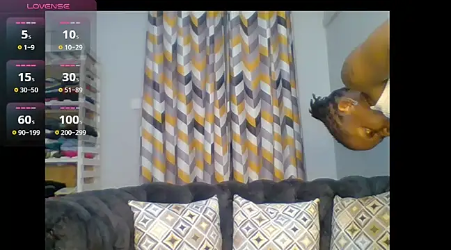 Petite 254 online show from 03-16-25, 07:06