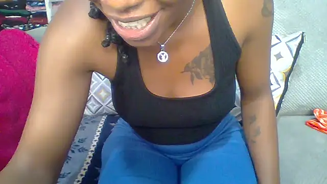 Petite 254 online show from 10-14-25, 09:54