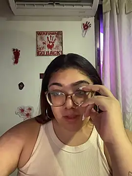 Snapshot of KathyGonzalez chatting on 10-25-25, 11:29 KathyGonzalez online show from 10-25-25, 11:29