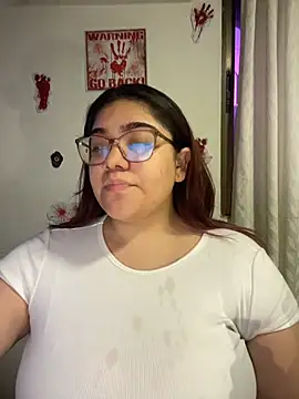 Snapshot of KathyGonzalez chatting on 10-28-25, 10:52 KathyGonzalez online show from 10-28-25, 10:52